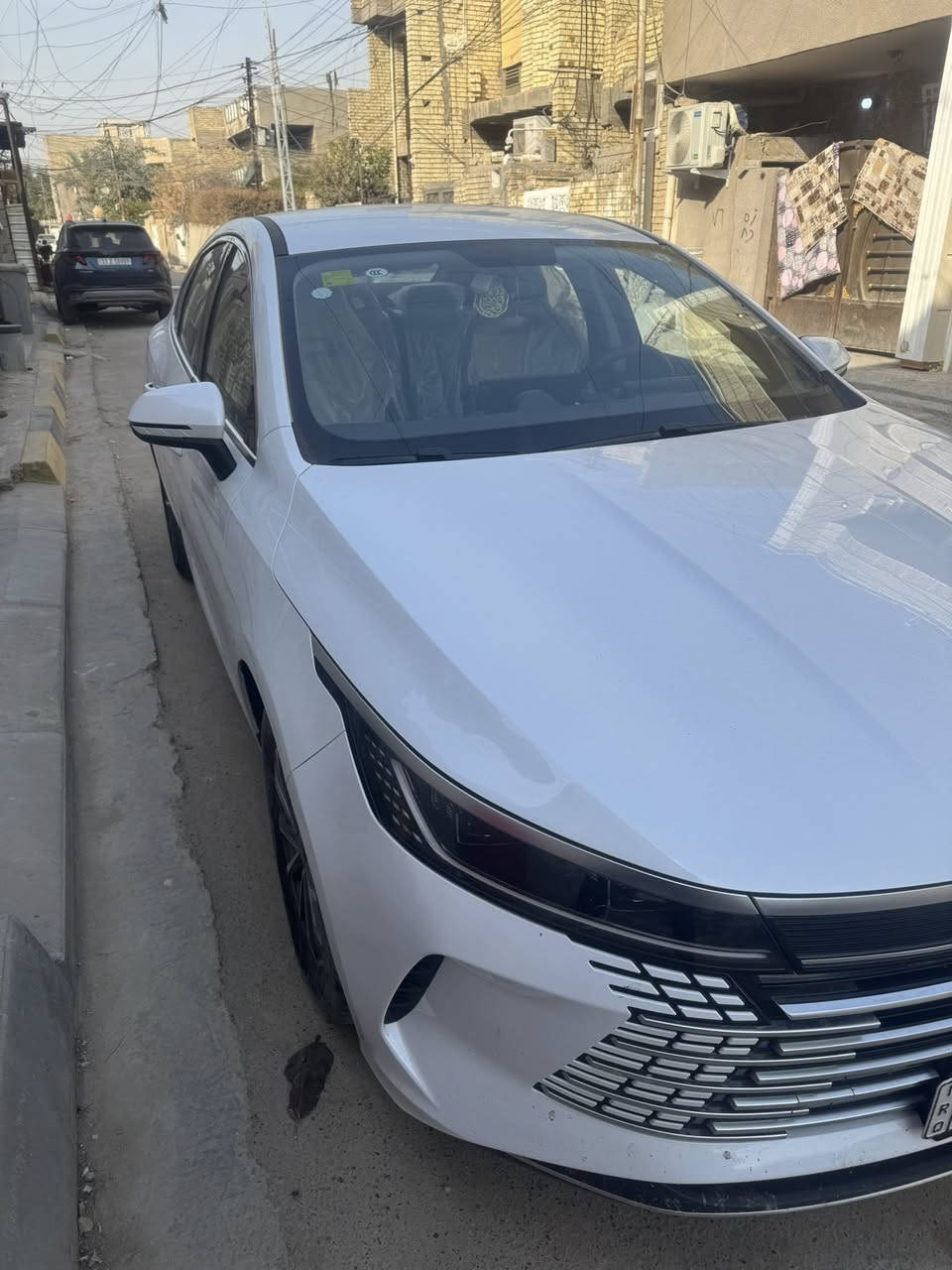 بي وايدي دستورير 2025
لون ابيض رقم بغداد 
ماشية 6
بيهة بارد بجاملغ الامامي اربع اصابع 
السعر 18800 
مكاني زعفرانية
رقمي ***********
