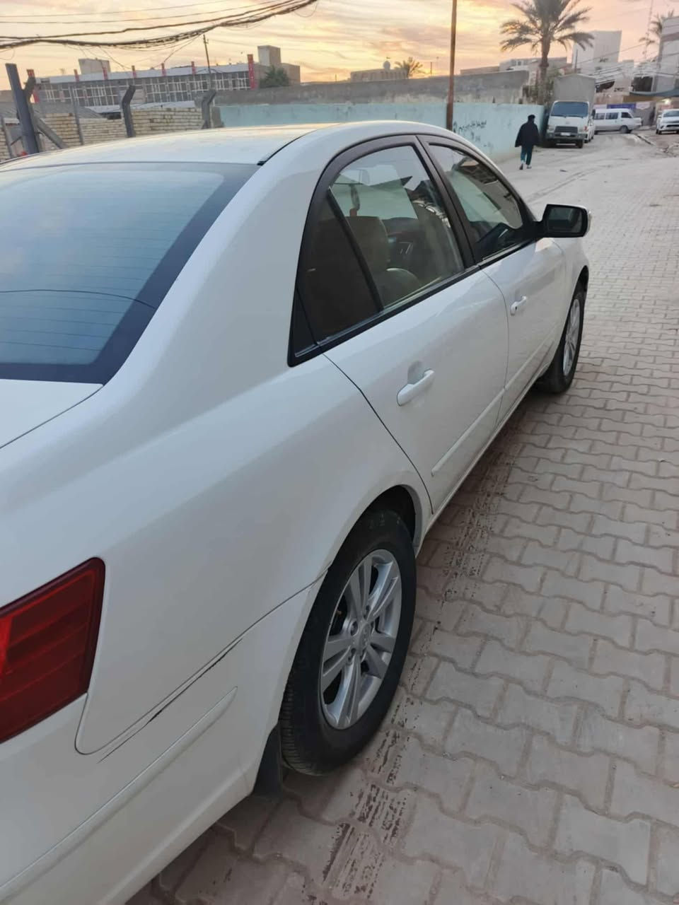 سيارة للبيع سوناته موديل 11خليجي الرقم اربيل مكينه الفين مكفوله بيها فقط باب السايق شويه بارد السعر 135وبيها مجال للطيبين للتواصل ***********
