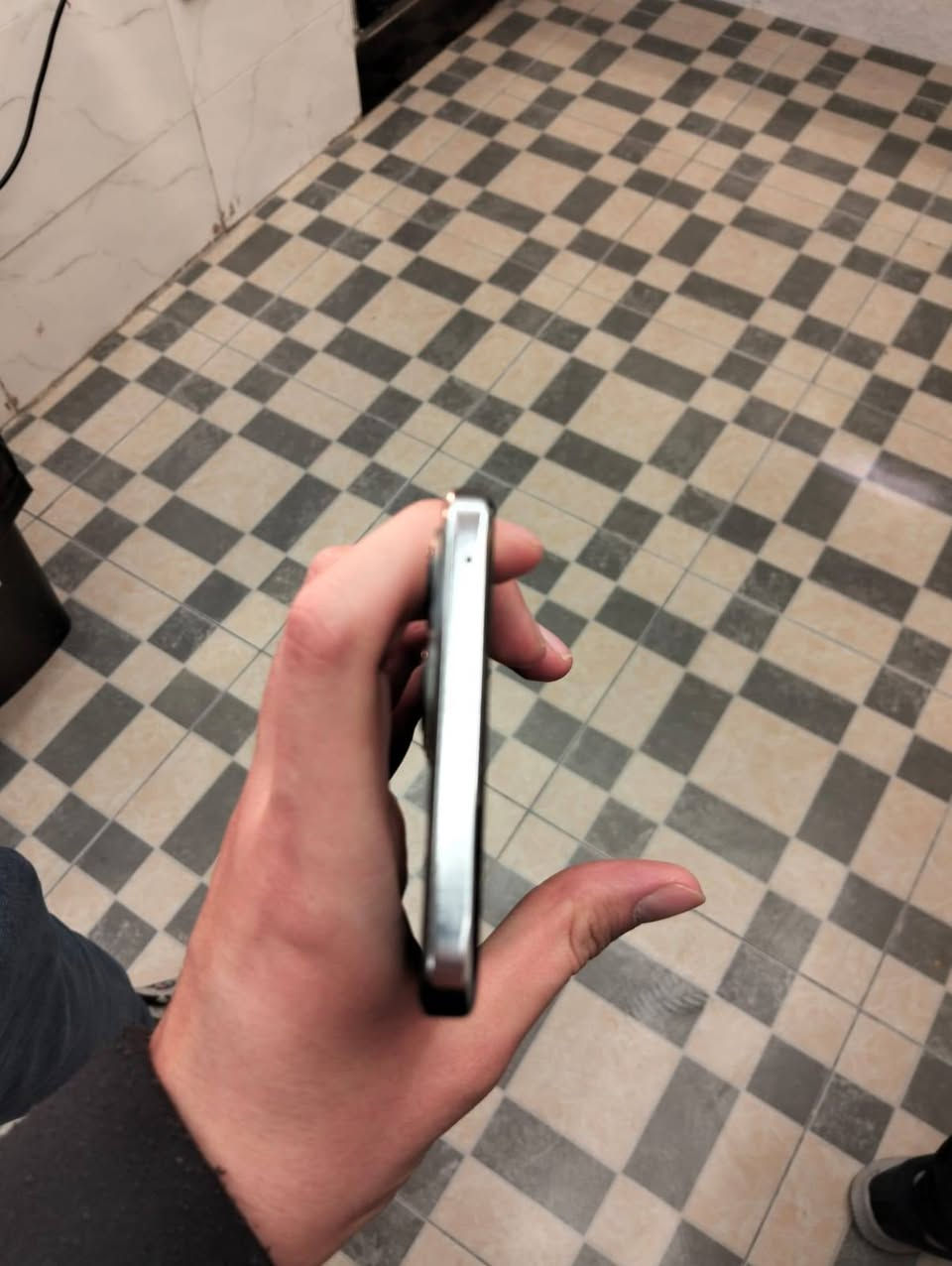 سلام عليكم جهاز قني عن العرفHONOR X8 بيفه فطر ناعم  والباقي شرط سعر 100وبيه مجال حك جيتك. واكو خدمت توصيل ***********
