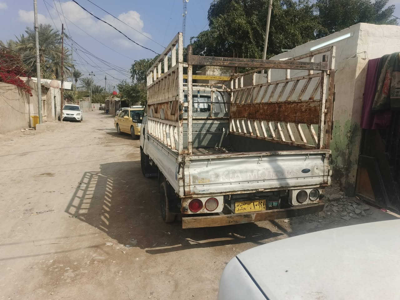 سياره للبيع موديل 10 السياره مبدل فقط قماره الرقم صدامي السياره مكينه جديده ستوني مجفتهه السعر 55وبيهه مجال 
***********
