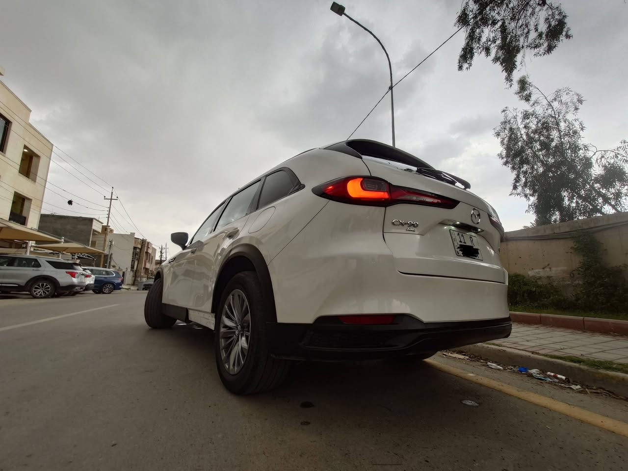 Mazda cx-90
8 راكب
موديل 2024
ماشية 7000
فئة preferred
بصمة
دشبول شاشة كاملة
شاشة وسطية ماوس
فتحة سقف
رادارات 360 (نقاط عمياء و رادار امامي و خلفي)
تثبيت مسار
مقاعد جلد
تدفئة مقاعد
اشاير مري
جنطة كهرباء
كرسي السايق كهرباء 
اوتو هولد
نظام نزول منحدرات
السيارة دفع رباعي شلعة و معدل و عزل و رزانة ماشاء الله
محرك 2.5 اربعة سلندر PHEV بلگن هايبرد انسى الصرف
الشحنة الوحدة تمشيك 45 كيلو
السيارة وارد امريكي حادث سطحي جداً بالباب الخلف السائق بدون صبغ او تبديل باقي السيارة مكفولة
ايرباكات 2 طاكة بردة جهة السايق و ايرباك اللي داخل كرسي السايق فقط
السيارة مرقم بغداد انكليزي و كاملة
السعر 280 و بيها مجال
مكان السيارة بغداد العامرية
***********
