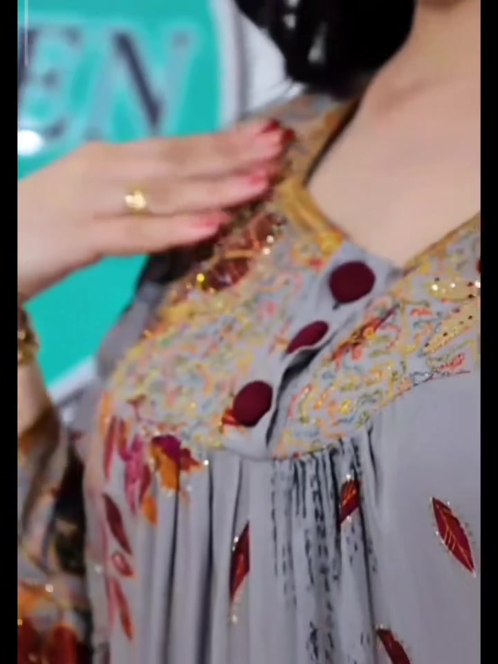 كشمير مشجر دبل صبغ مذهب الأصلي
تطريز غباني صدر وردن 

الماس اصلي تركي ماركة مودرن 
 
القياسات /L XL XXL
متوفره بالالوان 
توصيل مجاني داخل عفك ❤


**إذا كنت صاحب هذا الإعلان وتريد حذفه لأي سبب، رجاءا أرسل رسالة إلى الدعم الفني**
