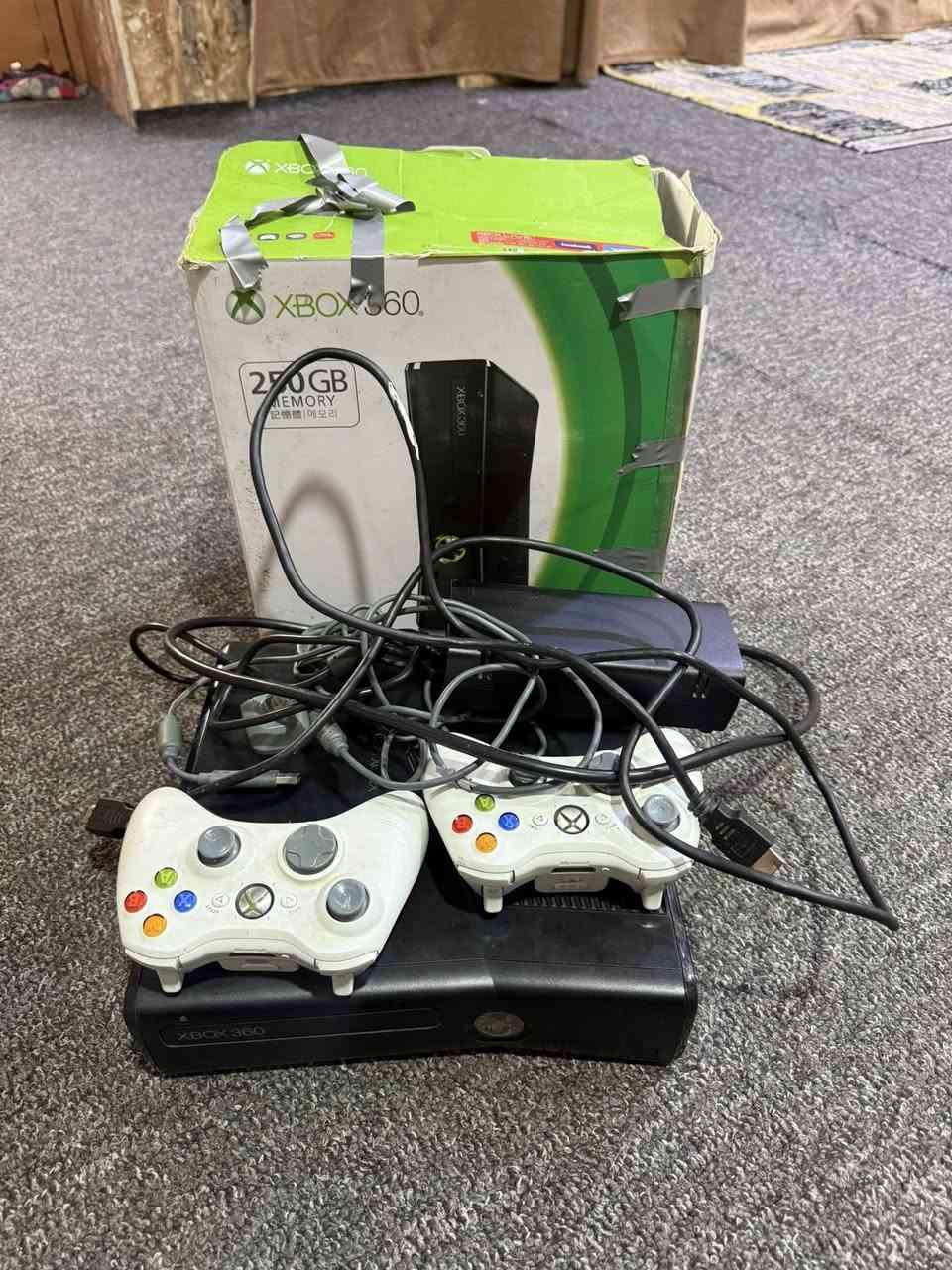 سلام عليكم للبيع اكس بوكس 360 سلم جهاز اصلي لا مفتوح ولا مصلح كامل ملحقات مع جوستكين هارد 500 لعبه جهاز نضيف العنوان البصرة معقل السعر 100 رقم الهاتف ***********
