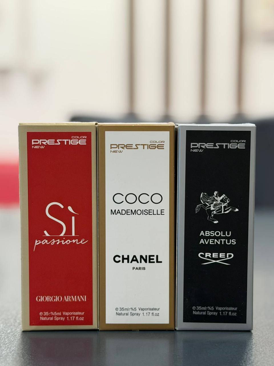 عطر مني cb جميع الماركات العالمية المشهورة اداء جدا عالي عطر جيب الحجم جدا مناسب للطلب واتساب ***********
