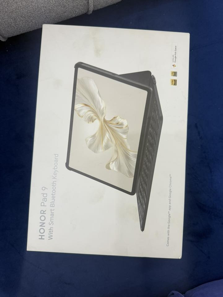 السلام عليكم هونر باد 9للبيع نضيف كلش ذاكرة 256
ب275
***********
