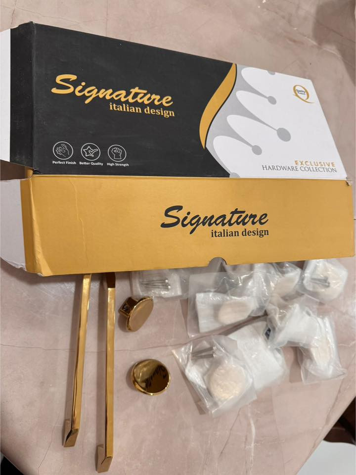 للبيع يدات كاونتر جديده طويله ودائريه للاستفسار الاتصال ***********
