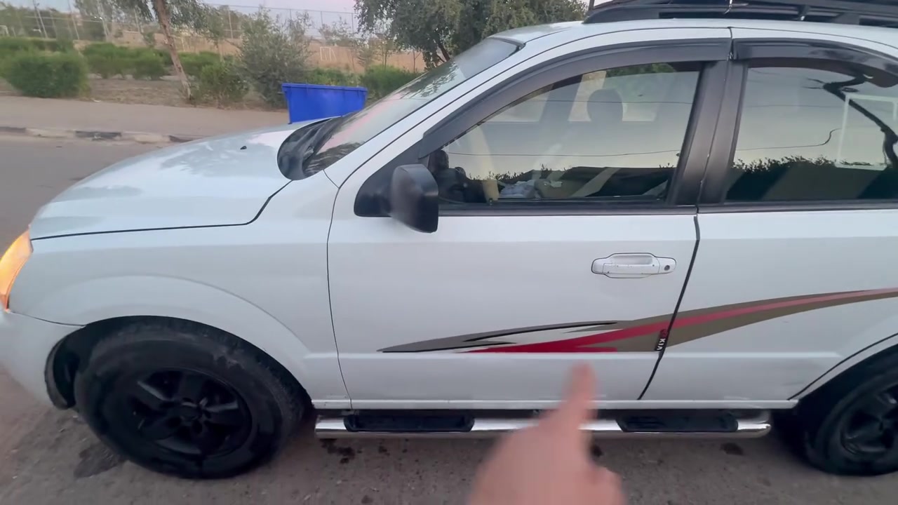 السلام عليكم 
كيا سورينتو موديل ٢٠٠٦ 
بيع او مراوس بشي عالي 
كير محرك جدد 
البارحة شادهم
صبغ جاملغ السكن ونص البنيد موضح بالفيديو
تبريد شرط صدر امامي خلفي وأربع تايرات الشهر الفات شادهم 
كامرة وشاشة 
السيارة كلش نضيفة السعر ٨٦ وبيها مجال شي كلش بسيط 
صبغ جاملغ السكن ونص البنيد 
***********
ابيع شرط الفحص
موضح كلشي بالفديو
