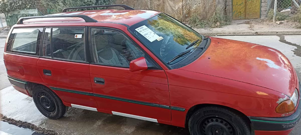 السلام عليكم استرا موديل 93محرك 16شرط طخم الورى والكدام جديد باتري جديد طخم تأيرات جديد السيارة جاهزة مكلف بل نشر 
***********
***********
