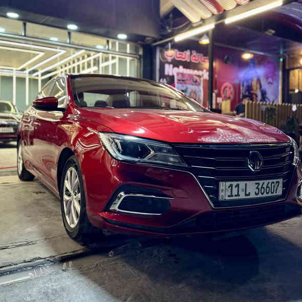 🚗 للبيع | MG5 2024 ستندر – وكالة MG العراق 🇮🇶

🔧 المحرك: 4 سلندر 1.5 سي سي اقتصادي جدًا

⚙️ الكير: أوتوماتيك

📍 الممشى: 22,000 كم قابل للزيادة

👤 الاستخدام: شخصي فقط

🛡️ الضمان: ساري لغاية 200,000 كم

🛠️ آخر صيانة: قبل 1000 كم فقط

🏢 الصيانة: دورية ومنتظمة في الوكالة

⭐ المواصفات والتجهيزات

📺 شاشة

🎥 كاميرا خلفية

🚨 حساسات أمامية وخلفية

🛣️ كروز كنترول

🔑 ريموت وبصمة

🛡️ Airbags + ABS

🛞 إطارات وكالة بحالة ممتازة

🔧 السبير منازل

🧰 العدة + الطفاية + الإسعافات الأولية وكالة وغير مستخدمة

🎁 الإضافات

🪑 تغليف الكشنات مخمل تركي عالي الجودة

🟥 تغليف أرضية بالشمع الأحمر

🧼 دوسات جديدة + الأصلية موجودة وغير مستخدمة

🔍 الحالة والفحص

⚠️ حادث بسيط جدًا في البونيد فقط (تعديل على الحار – غير مصبوغ)

✔️ باقي السيارة فحص وكالة بالكامل بدون صبغ ولا أي ضرر

🔌 السيارة مكفولة: محرك + كير + صدر + كهربائيات كله يعمل 100%

💵 السعر

15,500,000 دينار عراقي

💬 قابل للتفاوض للجاد فقط

📍 الموقع: بغداد

📞 اتصال + واتساب: ***********
