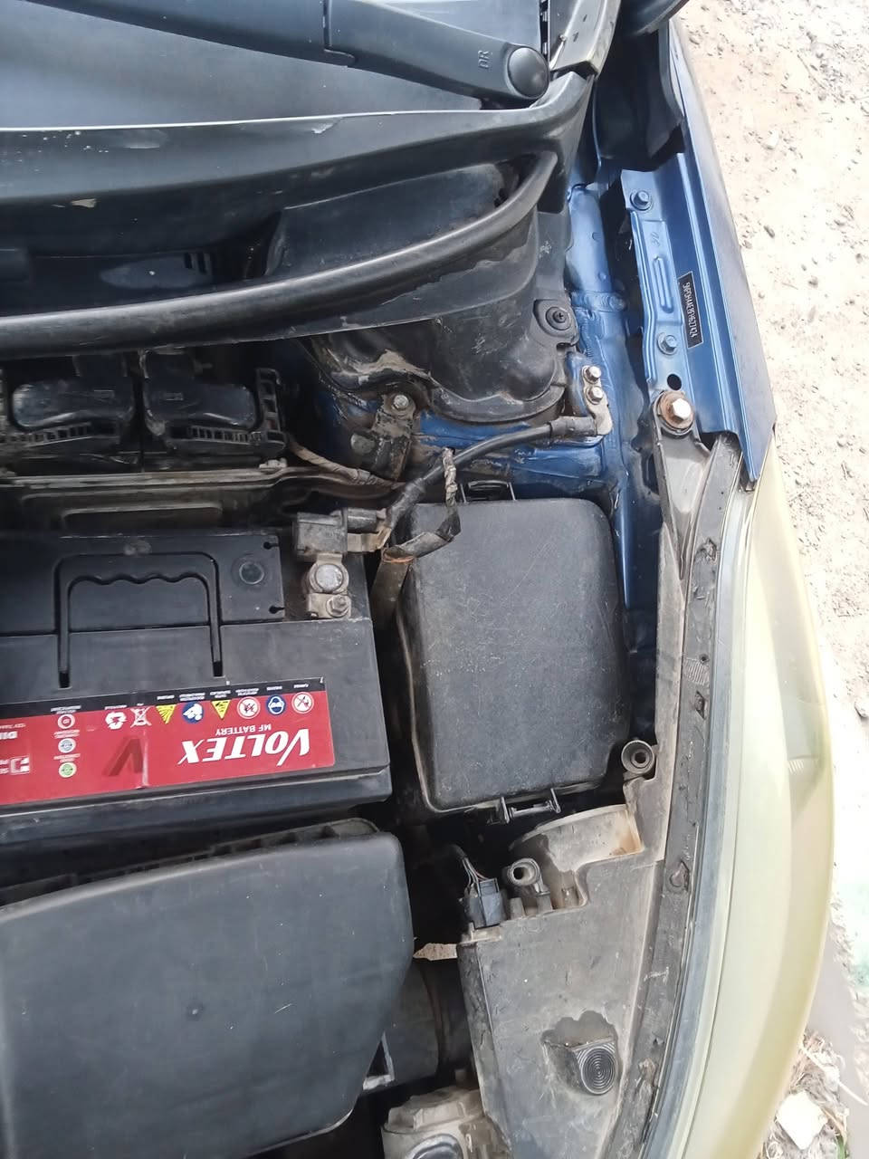 سلام عليكم نتره 2015أمريكي حادث بنيد مبدل سيارة مكينه كير تبريد كله جاهزه سونار موجود ليبل واحد تحويل مباشر ثلات قطع صبغ بدون دواخل مكان سيارة بشعب اتصال ***********
