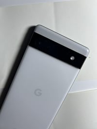 جوجل بكسل 6a • 128/8 • خط بالشاشة