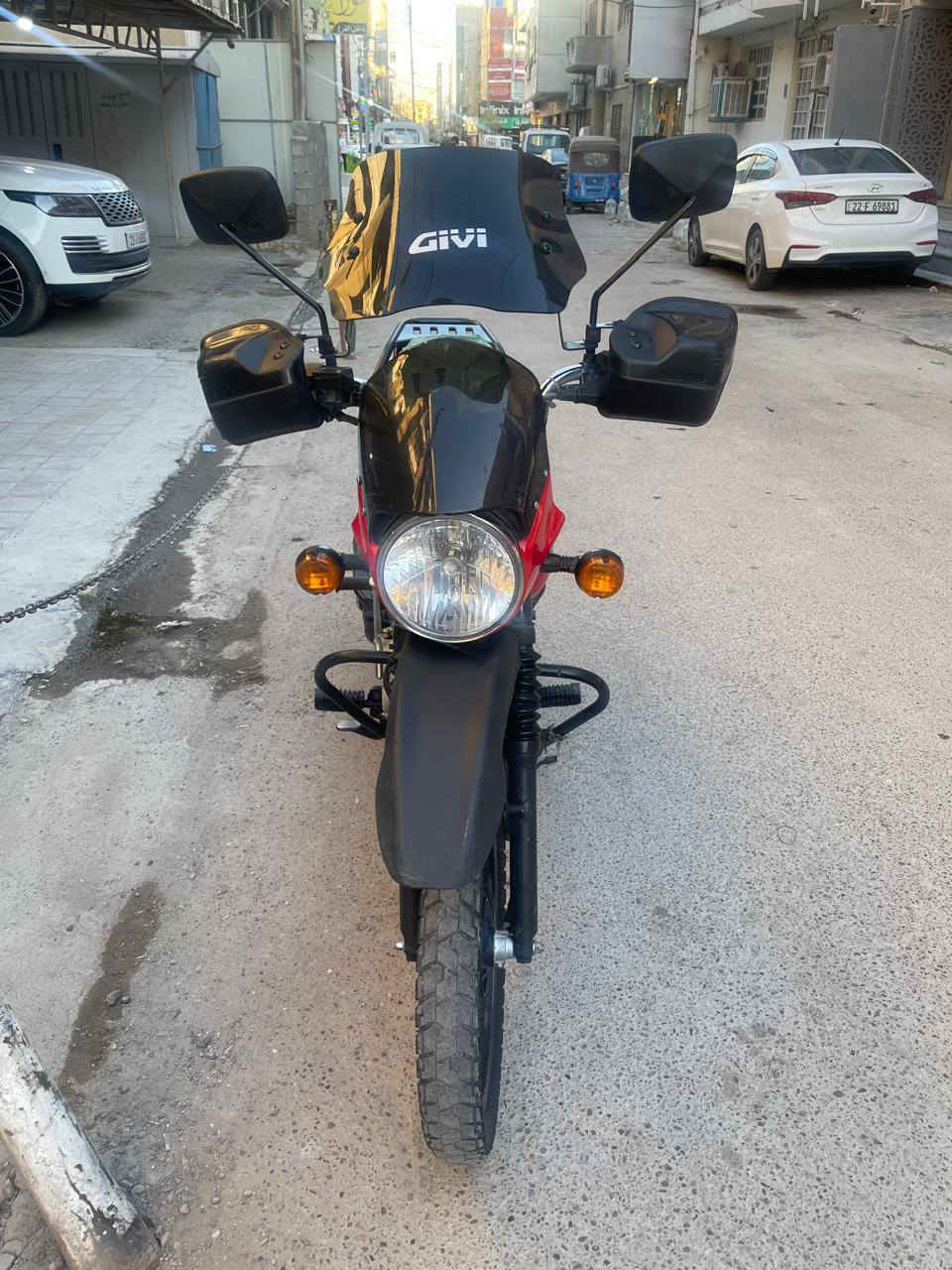 بوكسر 2022 مرقم مكاني بغداد كراده داخل لدراجه نضيفه ومتعوب عليها ومتروكه سعر 2100 وبيها مجال حك الجيه رقمي *********** واتساب
