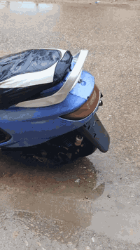 سلام عليكم فراشه للبيع كهربائيات كله شغاله ضفيره ما صارلي يومين من امبدله الدراجه مفتوحه بس ولفات فقط +دبل خلفي رياضي+يدات مال بانزين رياضي +يدات مال ابريك رياضي صالنصه اف ام الصليه +تشتغل سلف اربع اشاير وشوف عينك الدراجه نضيفه وكلشي ما عايزه +السعر500 وبيه مجال حك الجيه مو شراي لا اتعبني *********** هاذ رقمي ما متواجد فيس اتصل وبيك خير وتدلل
