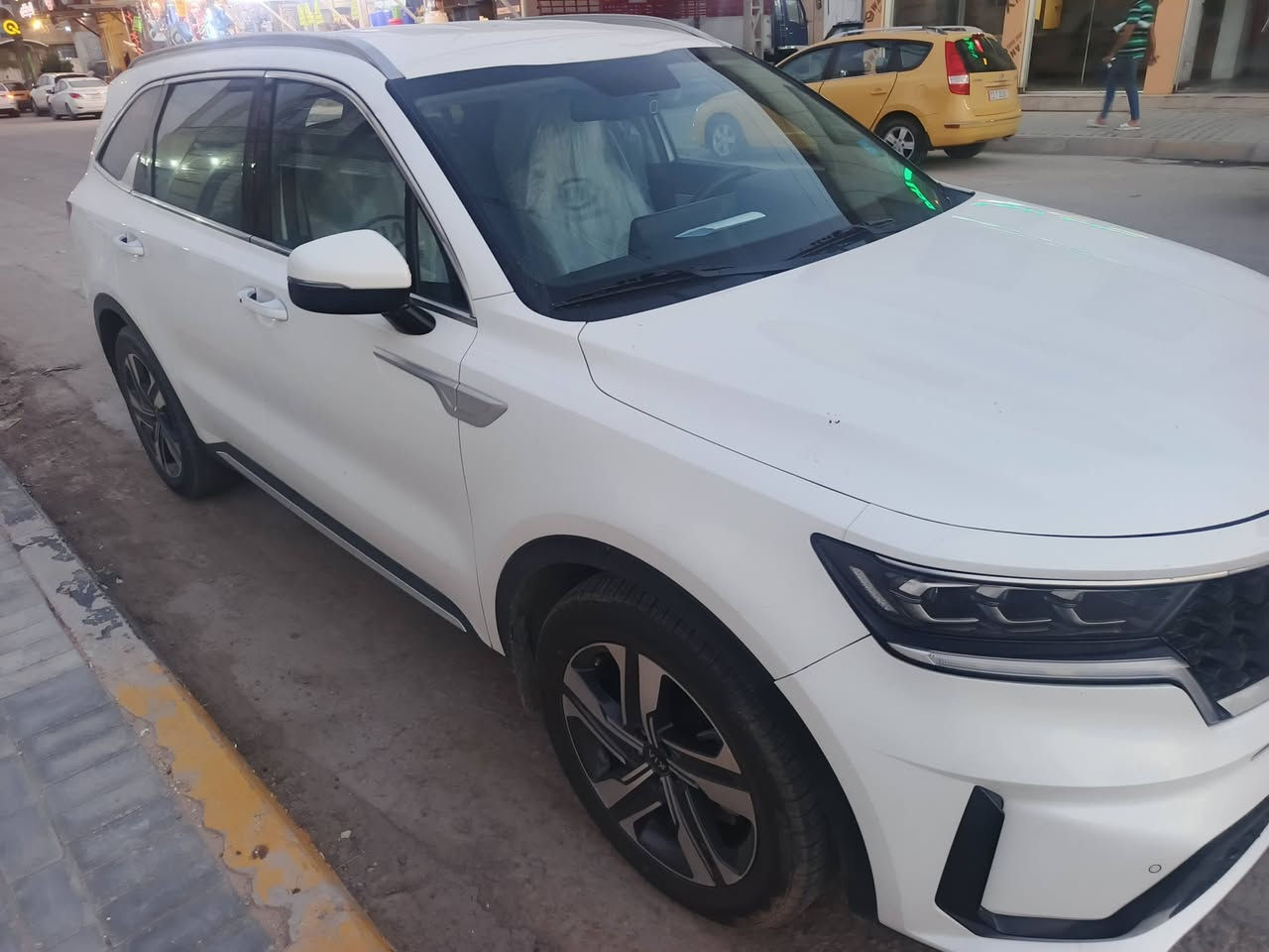 السلام عليكم سياره سورنتو مديل 21 فول عدى البنوراما للاستفسار ***********السعر 250 قابل للتفاوض
