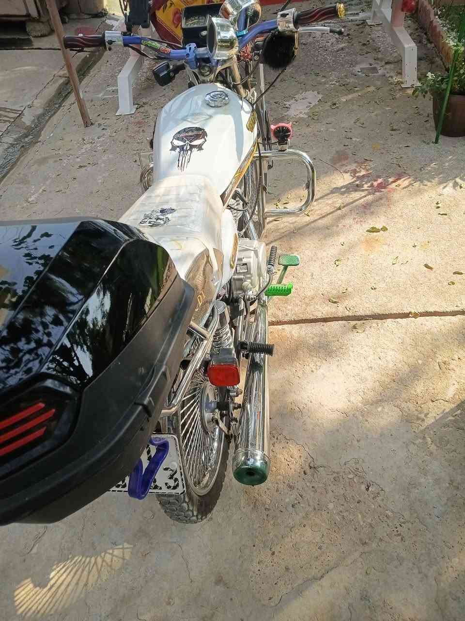للبيع دراجه 2020 بسمي سنويه ٢٨  محرك 2025  شرط صارله يومين شاده دراجه نفس نضافه تواصل ع خط ***********
