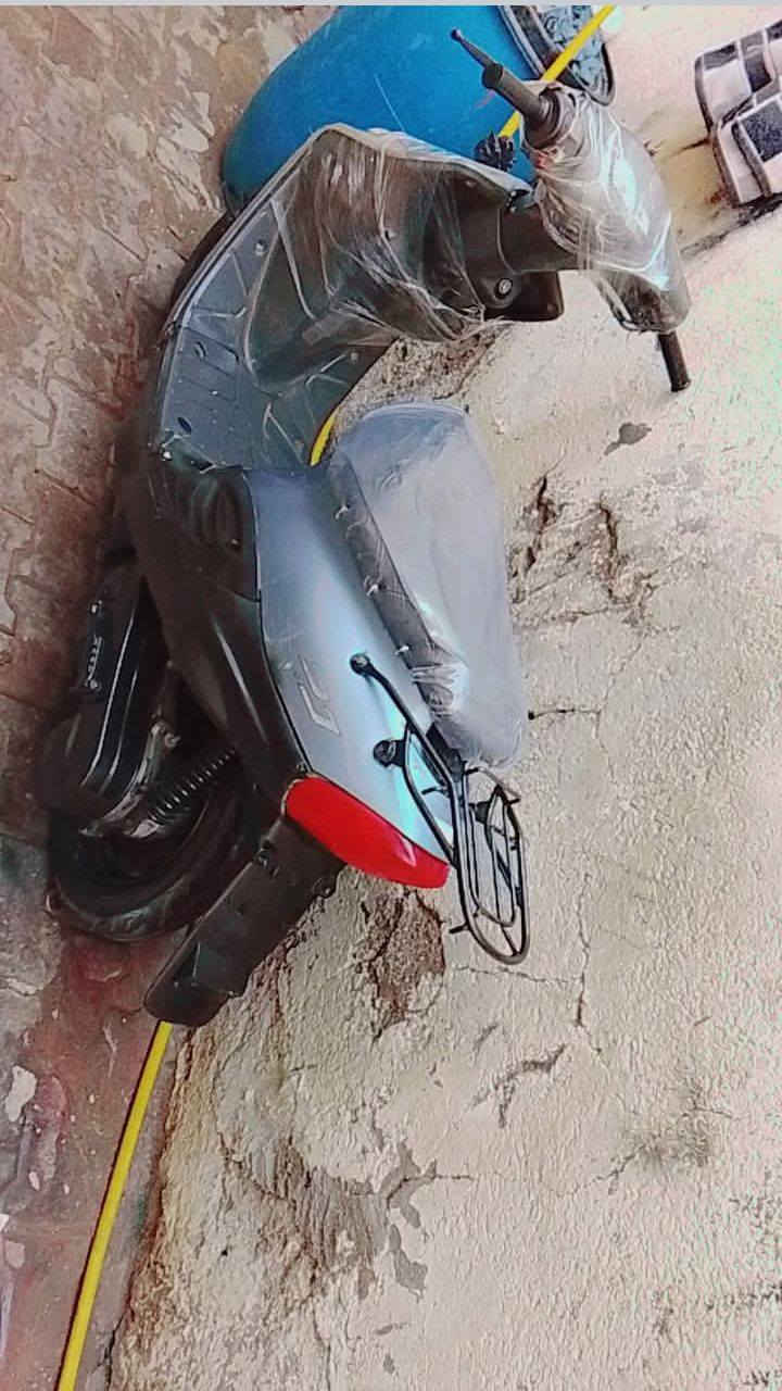 يا اللّٰه السلام عليكم شباب دراجه نضيفه الميكينه ما مفتوحه الكابريت مامغيره الدراجه حلوه كهربايته زينه بي السلف يرادله دكمه والستان طاك  دراجه نضيفه السعر 275 اوبيه مجال للطيبن مكاني بصره معقل


**إذا كنت صاحب هذا الإعلان وتريد حذفه لأي سبب، رجاءا أرسل رسالة إلى الدعم الفني**