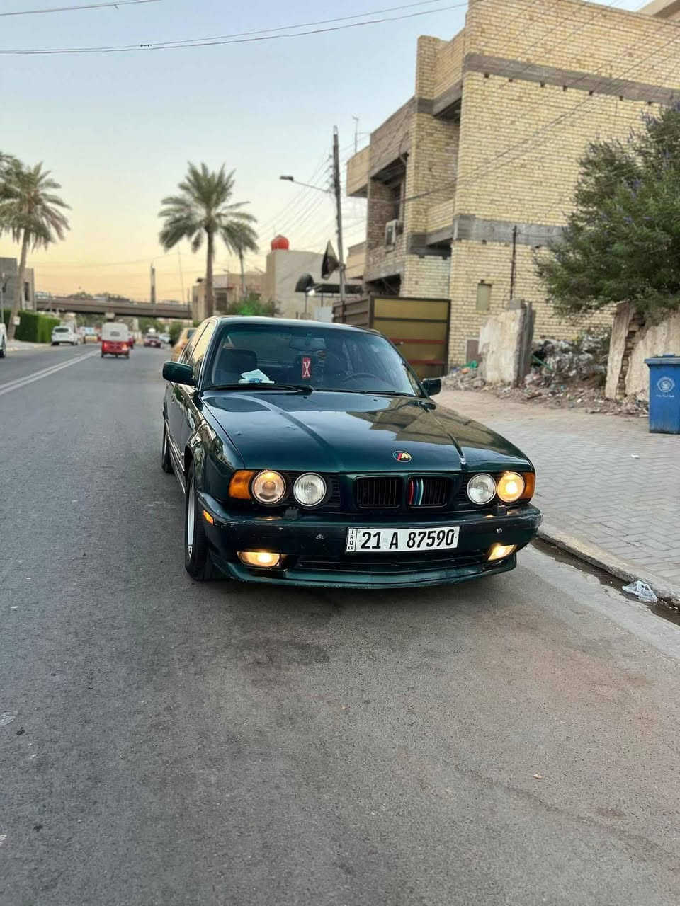 السلام عليكم .....
BMW 525  
مسكر عدل 6 سلندر 
موديل  1990 لون زيتوني مميز...
 دعامية امامي وخلفي ،M 
هزة جديدة ...رقم سليمانية  باسمي ... تريد وكالة أو تحويل مباشر...مكاني بابل... حلة شارع 60
كير محرك حداديه وسط.... تبريد يحتاج كلچ وبولبرين للكمبريسر ... شاشة و كامرة خلفية مع منظومة صوت ... ومنظومة زينون عالي و ناصي....
سياره جديده مال جناي...
رقم موبايل ...واتس اب ***********
***********
سعر 50 وبيها مجال بسيط

