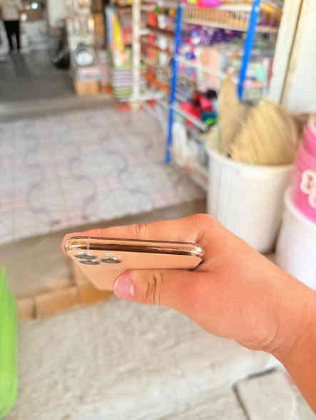 ايفون 11 برو ماكس بحالة الوكالة جهاز نضيف حيل ومحافظ عليه كلشي ما مبدل بي لا بطارية ولا شاشة. ولا اي قطعه ذاكره 256 سعره350 الف وبي مجال بسيط جدا العنوان 📍الانبار الرمادي شارع عشرين للاستفسار الاتصال على رقم الهاتف ***********
