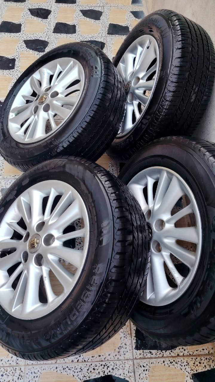 تاير نضيف مماشي ٪
ويل نضافته 90%
تجوه شغاله ونضيفه بشرط


**إذا كنت صاحب هذا الإعلان وتريد حذفه لأي سبب، رجاءا أرسل رسالة إلى الدعم الفني**