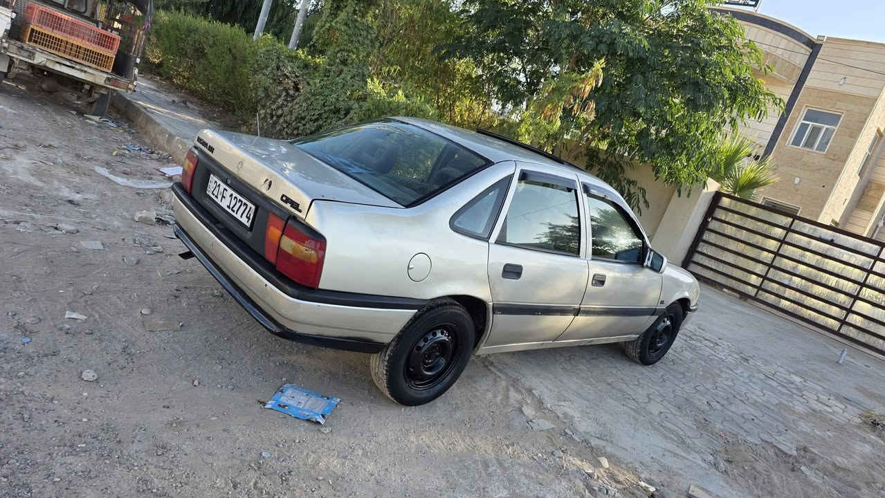 أوبل فكترا ١٩٩٢ حجم ١٨
محرك كير شرط 
رقم سليمانيه بأسمي 
سنويه جديده هزه جديده براد جديد
 تريد تحويل تريد وكاله اني حاضر  مستعجل على البيع 
 حلل وأخذ بليحبه الله  
مكاني بيجي الصينيه
***********
***********
