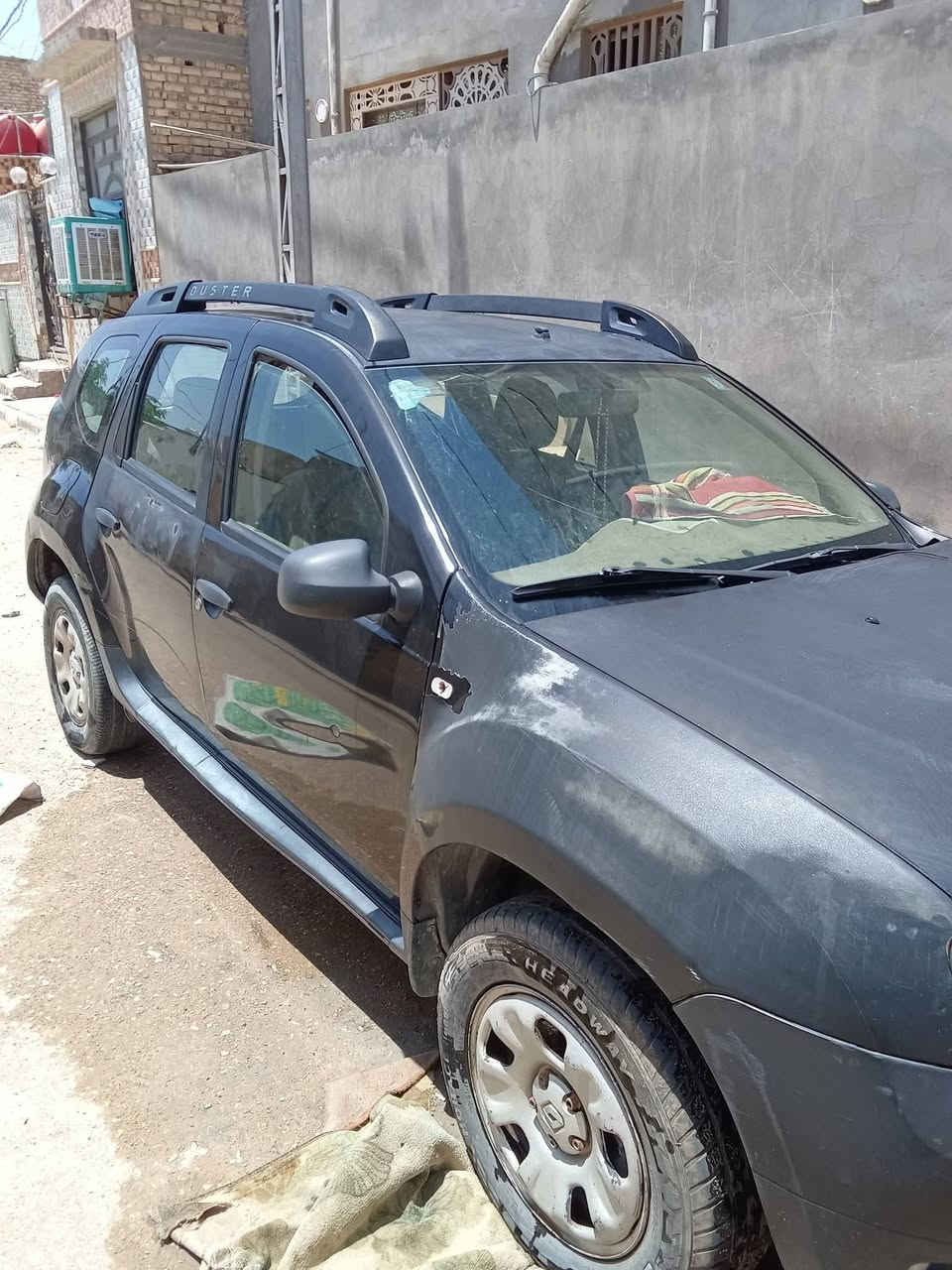 سلام عليكم سياره رينو فرنسي داستر  موديل 2018 السياره كفاله بيهه بس الجاملغ اليمن مصبوغ السياره عايزه بس بوليش   السعر 80 وبيهه مجال بصيط للتواصل *********** المكان دوانيه قضاء الشاميه

