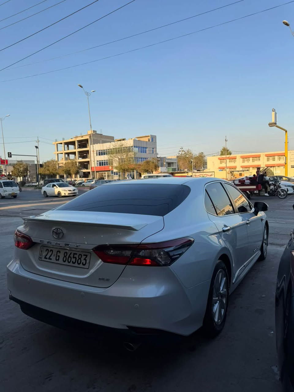 -السلام عليكم -للبيع
تويوتا كامري GLE خليجي 2023

نظيفة جدااا - استخدام شخصي 
السعر 243 وبيه مجال بسيط

المواصفات:

‎ 

‎ • الفئة: GLE

‎ • اللون: ابيض
رقم اربيل تحويل ثاني يوم وتضليل سنويه جديد 

‎ العداد 73.000  ‎

‎ • شاشة لمس + بلوتوث + Apple CarPlay / Android Auto

‎ • كاميرا خلفية

‎ • حساسات خلفية

‎     • حساسات اماميه
تشغيل بصمة + دخول ذكي 
‎ • مثبت سرعة
• فتحة سقف
‎ • مرايا كهربائية مع إشارات‎ 
‎*ستارة خلفية
‎*كشنات جلد
صياناته كله داخل شركه دهن كير كل التفاصيل الدامه 
للاستفسار :*********** 
***********
