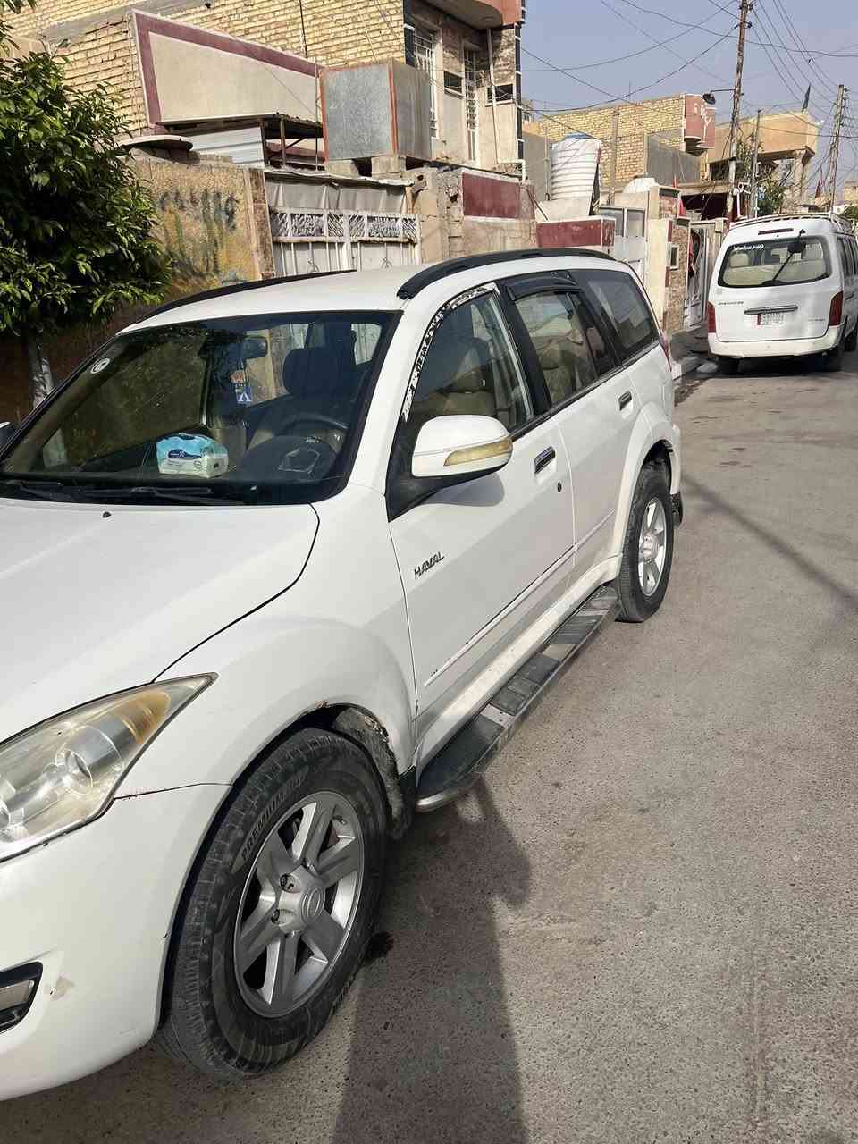 سلام عليكم سياره كريت ويل  صالون موديل 2011 رقم بغداد سعر 65 او بيهه مجال الستفسار رقم ***********
