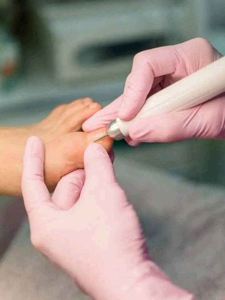 رجعنالكم من جديد 💞
مركز بيوتي كوين ✨
🔥 عرض يومين بس 🔥
#بكج_الدلال بس بـ 25 ألف 😍
كل هالفقرات تسوينهن بسعر واحد!
بكج الدلال يشمل 10 فقرات 👇 (جميعها بـ 25 ألف فقط)
1️⃣ #تنظيف_بشرة — جلسة ملكية بأحدث جهاز الهايدروفيشل
2️⃣ #تقشير_ماسي لإزالة التصبغات والجلد الميت
3️⃣ #معالج_بروتين للشعر التالف والمتضرر
4️⃣ #سحب_الدهون من مسامات البشرة بجهاز الفاكيوم
5️⃣ قص ✂️
6️⃣ سشوار 💇‍♀️
7️⃣ حفافة
8️⃣ #شمع إزالة شعر الوجه
9️⃣ بدكير
🔟 #كريمات #فيتامينات #سكرابات لتغذية وتنظيف البشرة
✨ كل هذا بس بـ 25 ألف ✨
📌 ملاحظة:
البكج لا يُقسّم على شخصين
البكج لا يُقسّم على يومين
📍 العنوان:
الحلة – شارع 80
كربلاء، مقابل مقهى الفانوس
📞 للحجز والاستفسار:
***********
