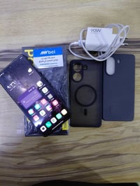 جهاز poco x7 pro ذاكرة 256  جهاز نظيف جدا كامل الملحقات  مكاني بغداد 0...