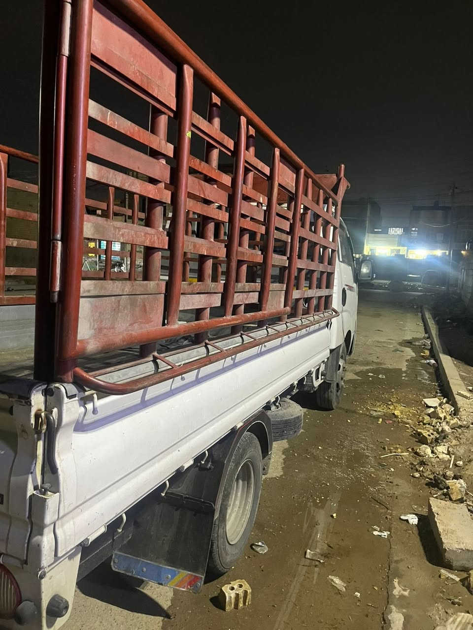 سلام عليكم كيا فحل مسكر مديل 18دشبول نفخ بلادي باب السايق مبدل وتصليح بل دوسه محرك بي بخار السياره جاهزه رقم بغداد تحويل مباشر مكاني بغداد ***********
ملاحضه المحجر مو ويا السياره
