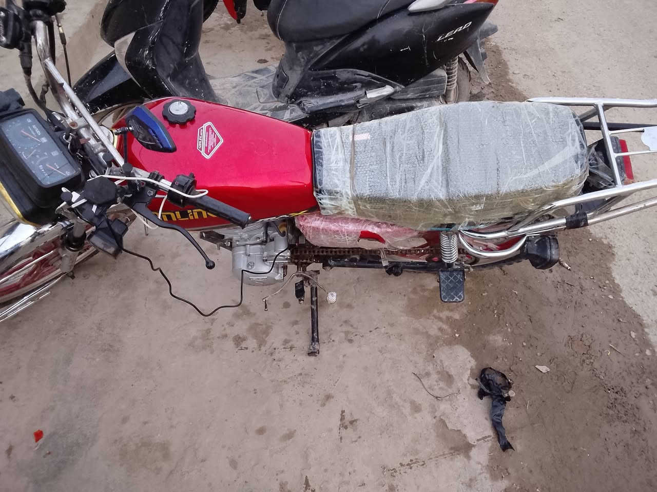 دراجة ايراني 5كير  كلهة شغالة  السعر 425وبيهة مجال


**إذا كنت صاحب هذا الإعلان وتريد حذفه لأي سبب، رجاءا أرسل رسالة إلى الدعم الفني**