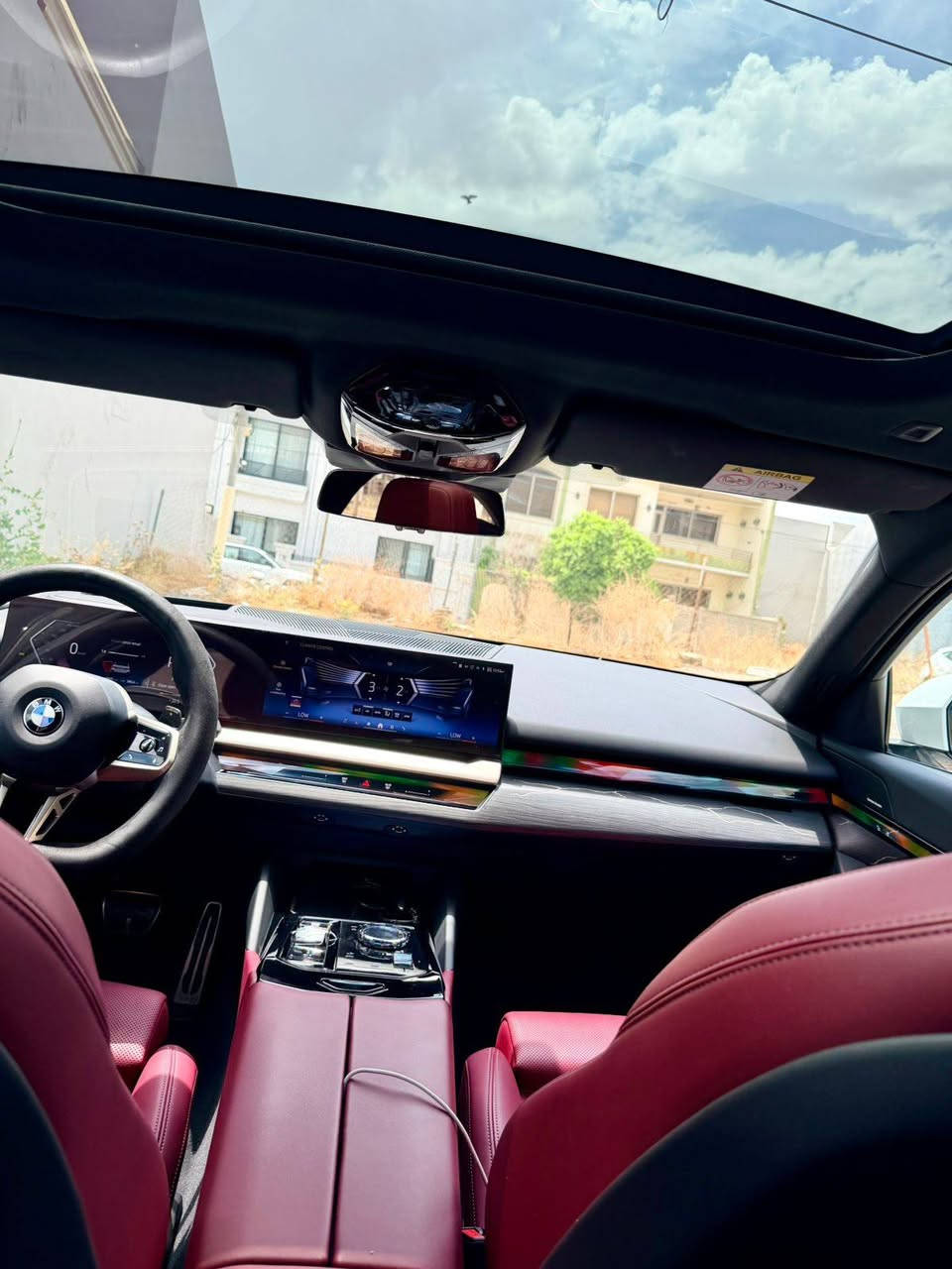 بي إم دبليو 520i 2024

رقم أربيل الموديل: 2024
الفئة: 520i
الوارد: وكالة شركة العروش
الممشى: 20,000 كم فقط

السيارة بحالة ممتازة وكلين تايتل، وتحت كفالة الشركة مع خدمات الصيانة لمدة 5 سنوات.

التفاصيل:

- يوجد PDR بسيط جداً بحجم بستة ونصف تقريباً في باب السائق
- كير ومكينة وكهربائيات بشرط
- لا توجد أي مشاكل أو ملاحظات على السيارة

المواصفات:

- بصمة
- فتحة سقف بانوراما
- مقاعد جلد
- مقاعد كهربائية
- تدفئة مقاعد
- شاشة كبيرة
- كاميرات
- رادار
- نظام المحافظة على المسار
- ناقل حركة إلكتروني
- فرامل إلكترونية مع Auto Hold
- إنارة LED
- Apple CarPlay
- العديد من المواصفات الأخرى

💲 علق سوف يوصلك الرسائل سعر 

رقم الهاتف: ***********
