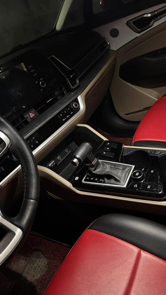 سلام عليكم..للبيع سبورتج موديل2023
فول مواصفات 
ماشية 20 الف 
خليجية 
رقم اربيل 
مكفوله
السعر22 الف دولار 
مكان السيارة بغداد
***********
