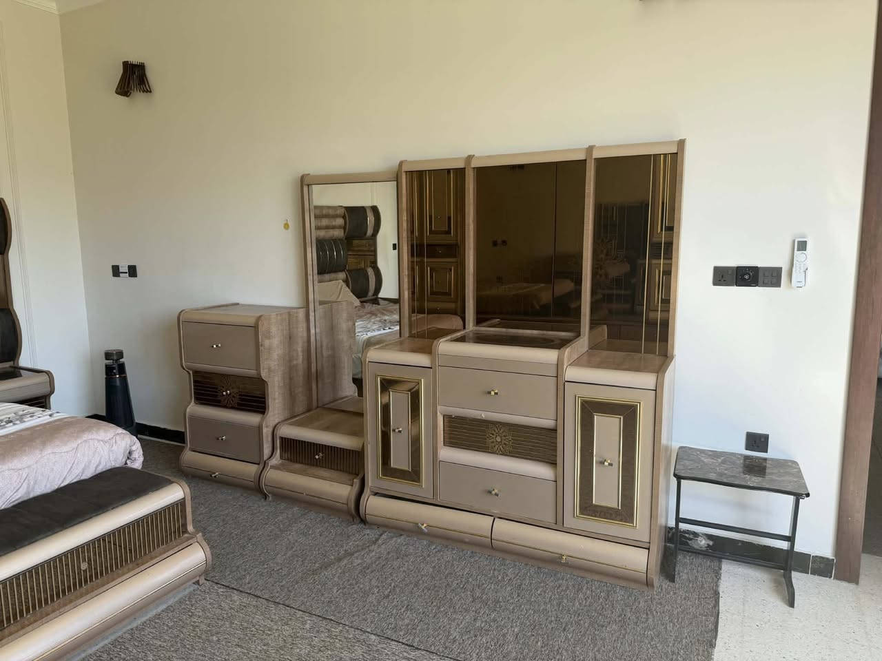 السلام عليكم غرفة نوم للبيع نظيفة مشتريها ب4 مليون نريدها بمليونين وربع تركي درجة اولى وهاي صورها كاملة


**إذا كنت صاحب هذا الإعلان وتريد حذفه لأي سبب، رجاءا أرسل رسالة إلى الدعم الفني**