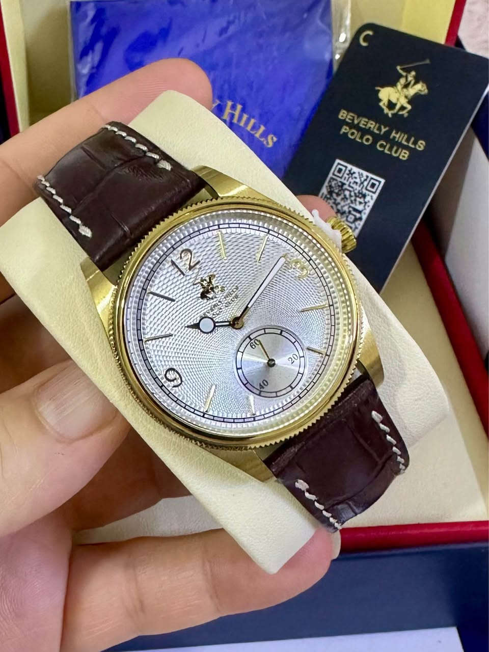 ﷽

السلام عليكم 

ساعة BEVERLY HALE POLO CLUB
من وكالة بـولـو 

نظافة جديدة جدآ 💯💯
جديدة شمع غير مستخدمة بستيكرات الشركة 

ساعة كلش مرتبة وراقية 

قطر الساعة  40 

سعر  خاص وبخدمتكم 

اي استفسار التواصل خاص

يوجد توصيل لكافه محافظات العراق بغداد, العراق


**إذا كنت صاحب هذا الإعلان وتريد حذفه لأي سبب، رجاءا أرسل رسالة إلى الدعم الفني**