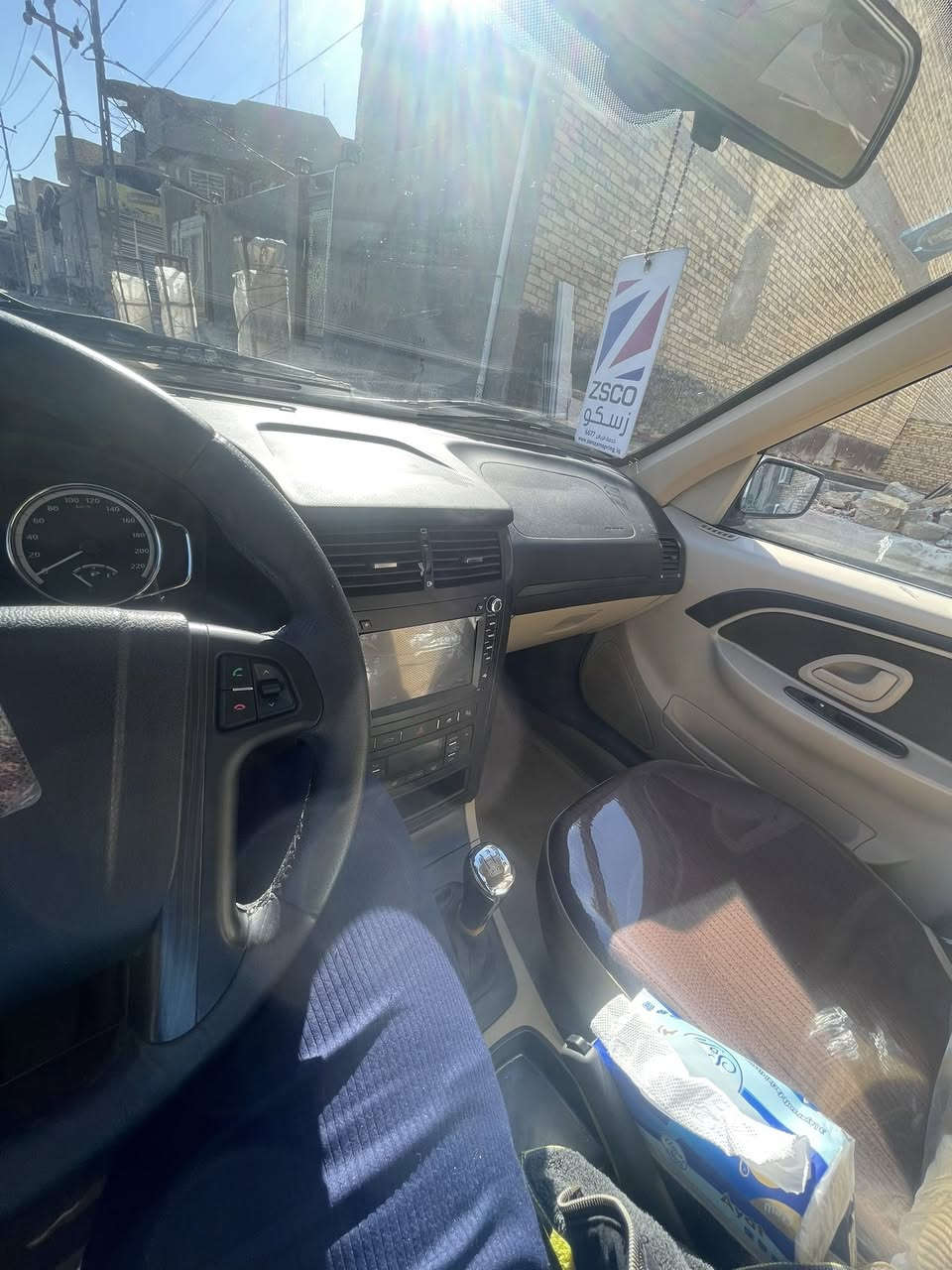 بيجو بارص 2025 ماشية 15 الف رقم بغداد السعر 92 وبيه مجال للشراي للاستفسار الاتصال على الرقم ***********
