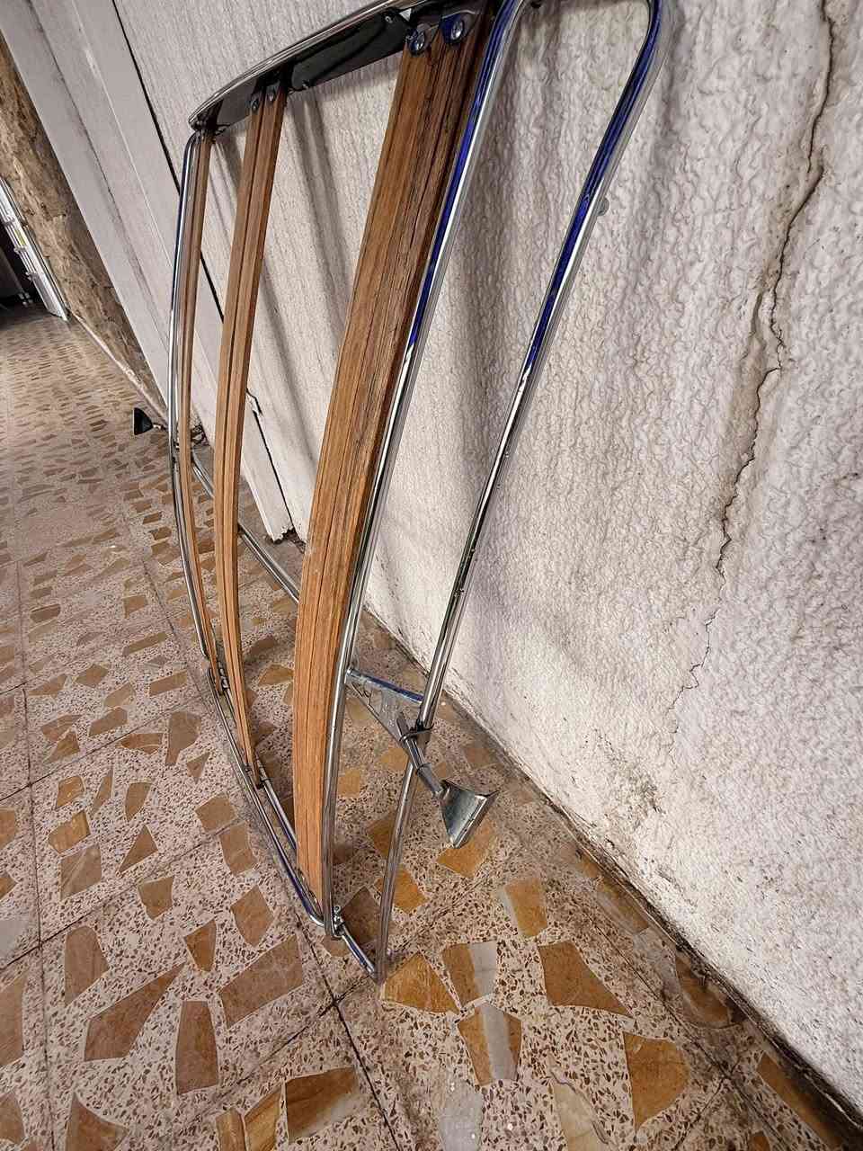 سلام عليكم سيبايه حيدره سحاره مال الانتره ترهم من مديل 21 لى 25
***********
