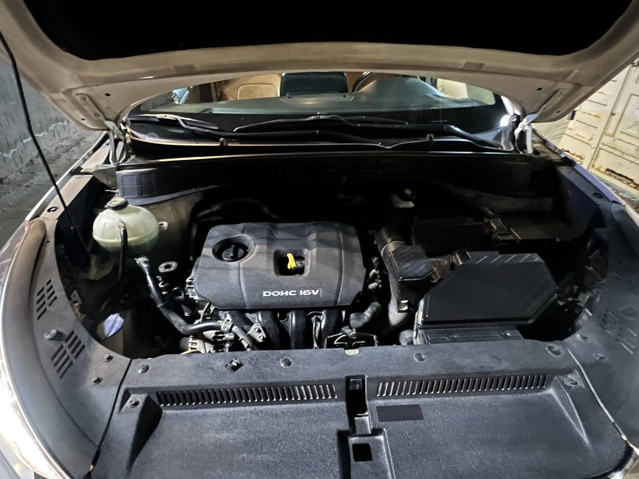 السلام عليكم
توسان خليجي جي كي وليس كوري 
موديل 2019 
السياره مكفوله من الصبغ كفاله عامه فقط بارد بسيط والسونار موجود
مكاني واسط زبيديه 
السياره على وضعيه الشركة 
ماشيه 188 الف 
السعر 185 وبيه مجال 
***********
