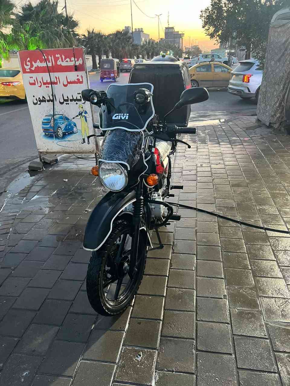 سلام عليكم  (بوكسر  23) نضيفة  مابيها اي نقص   (ماشية 26 الف ) مرقمة رقم انكليزي تحويل شوكت ماتريد ماعليها أي غرامة مجفتة تجفيت مضبوط تجي وشوف بعينك وتعال افحص وطيك بيها ضمان شهر كامل مكينة ناعمة +مبدل بيها راجز مال سلف مو تجي ودكلي ماكلي (مجفتة وبدل بيها راجز مال سلف ) الباقي كلة شغال كهربائيات  ملاحظة كلشي وياها بس الكلوبات اخذهن 
بيها شغلة وحدة  شوفها مبينه بلصور 
دوسة خلفية ماكو فقط هاي 
 عارضها  ( مليونين  )وبيها مجال 
رقمي مامتواجد عل فيس 
اتصل وتدلل 
***********
