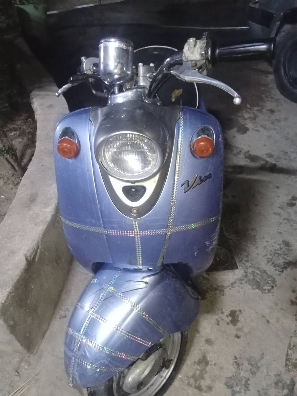 كلاسك للبيع هندر نقص باتري وبريك خلفي فقط شغاله عل فحص قيم وأخذ بل يرظي الله


**إذا كنت صاحب هذا الإعلان وتريد حذفه لأي سبب، رجاءا أرسل رسالة إلى الدعم الفني**