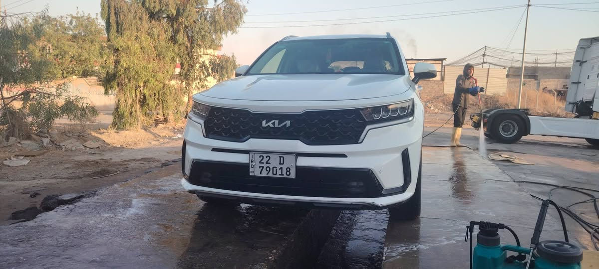سورنتو ٢٢ اربعة سلندر ٧ راكب ثلاث قطع تبريد
***********  للبيع السيارة مكانها  الموصل
