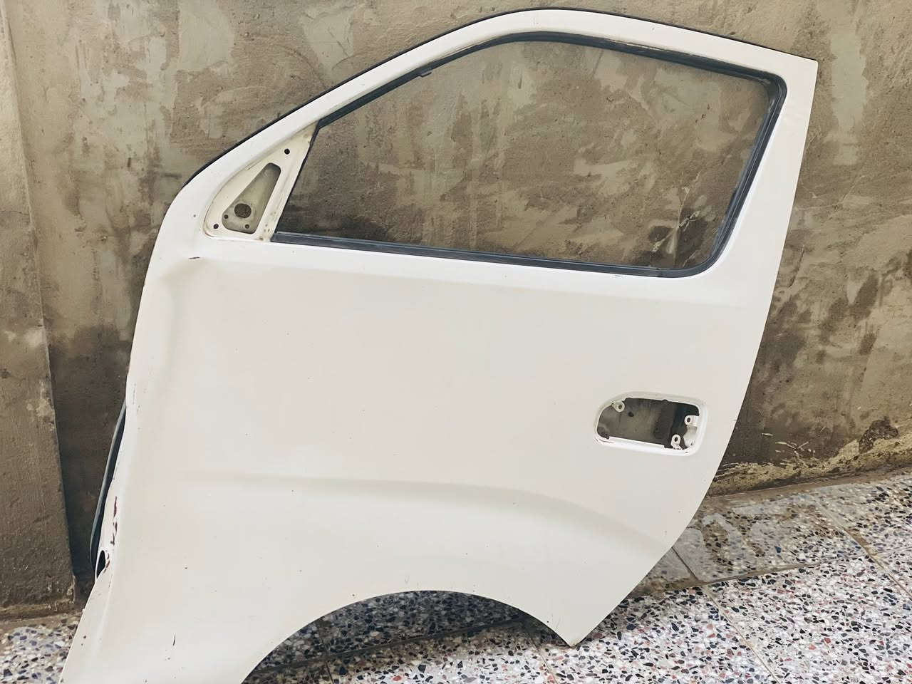 سلام عليكم باب نيسان عاليه صفحه السايق مضروب  يتعدل عل بارد  السعر 100الف وبي مجال الطيبين المكان بغداد المعامل الحسينه التواصل واتساب ***********
