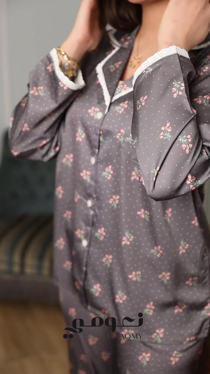 للي يحبون الراحة بطابع راقي 💕
بجامة ستان من نعومي، تصميم مميز وخامة مريحة تخلي لبسك اليومي إحساس فخم بدون مجهود
السعر40الف
 متوفرة لدى افرعنا:
المنصور مول بابيت 
زيونة شارع الربيعي 
الاعظمية شارع الضباط 
العمارة ميسان


**إذا كنت صاحب هذا الإعلان وتريد حذفه لأي سبب، رجاءا أرسل رسالة إلى الدعم الفني**