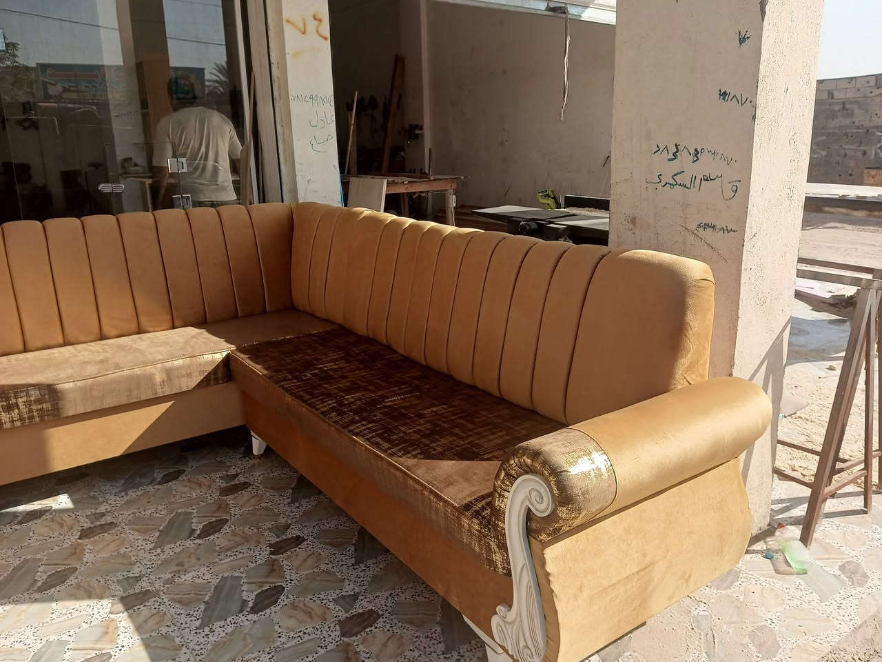 تم كمال ديوان موديل تشيف
دوشمه ونجاره بيت العمر 

الجرايشي قرب مطعم الفلوجه 

دوشمه حسب انواع الفصالات 

وتغير الموديلات 

الستفسار ***********
