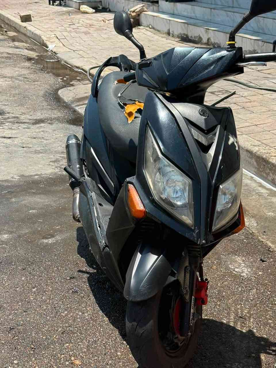 سلام عليكم سايم نوزل محرك نضيف دراجه رياضيه كلشي بيه شغال بدون اوراق السعر 350 وبيه مجال بسيط. الرمادي حي بكر ***********
