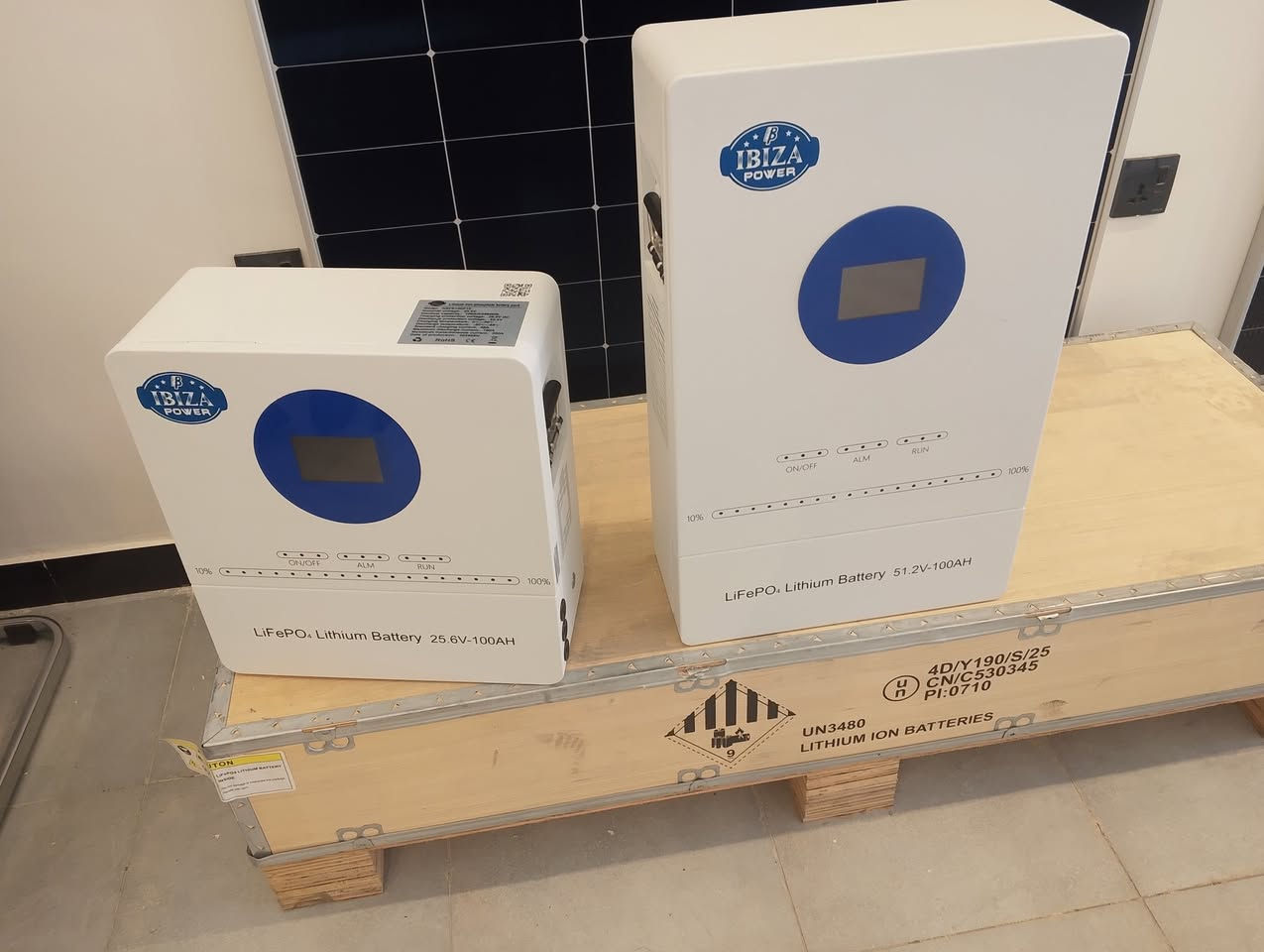 تم وصول وجبه بطاريات وانفيرترات 
حجم بطاريات 2,5ك نظام 24فولت 
و5ك نظام ٥١ فولت
وAllinone انفيرتر وبطارية مدمج
انفيرتر 5ك وبطارية 5ك
واكو انفيرتر 5ك وبطارية 10ك
بغداد شارع صناعه 
راسلنا واتساب ***********
