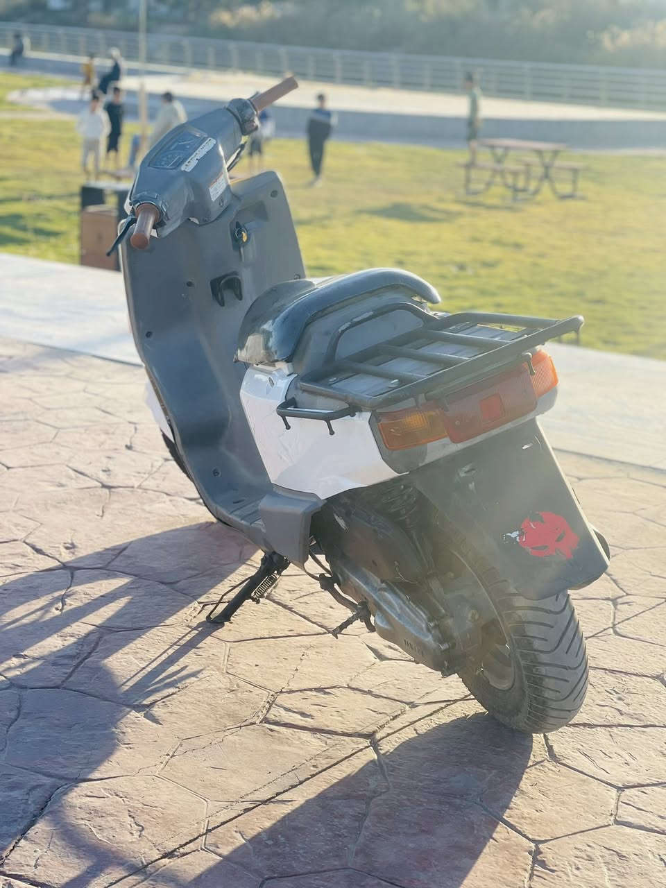 سلام عليكم دارجهً بيكمً للبيع جديده بمعنه الكلمه مجفتهً  تجفيت شركه برغي مناقصها هندر  وسلف كله شغال حساس  بالستان اشاير امامي رخلفيً تايرات قبل خمس شادهن 
***********
