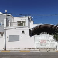 مرخصت الأدمن بيت مع قطعة ركن للبيع الموقع حي الفرات قرب مكتب سيد ناصر ...