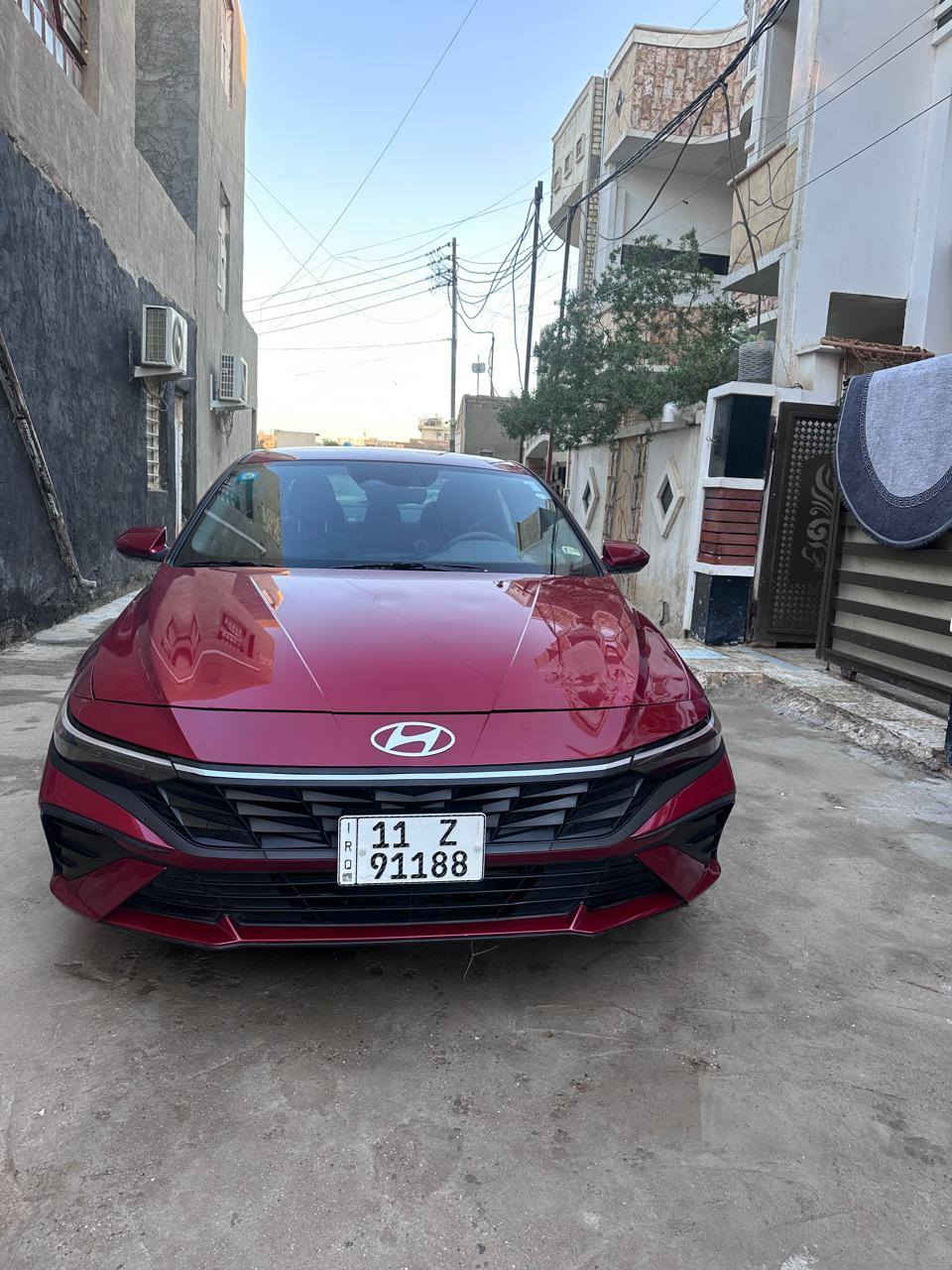 السلام عليكم للبيع
النترا ٢٠٢٤ وارد امريكي
 بانزين محرك الفين دوش 
مواصفاته نص فول يعني 
حادثه جاملغ وشويه من البنيد بارد  
مرقم وكامل بغداد الدولي جديد تحويل مباشر 
 وسياره بسمي جديده وجاهزه مابيه اي مصرف بعده بشرط بحاله وكاله وكلشي بيه جديد
مكاني بغداد الدورة 
اي استفسار عن  الاتصال بلرقم
***********
