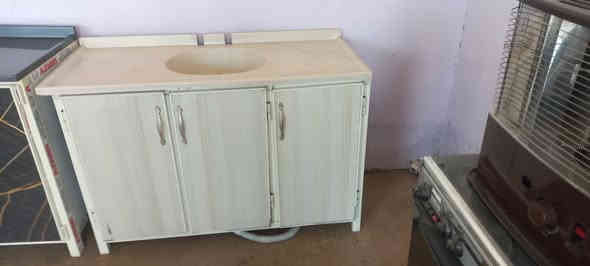 مواد منزليه للبيع حاجات نضيفه كلش المكان ناحية المعتصم  للإستفسار الاتصال عل الرقم التالي ***********
